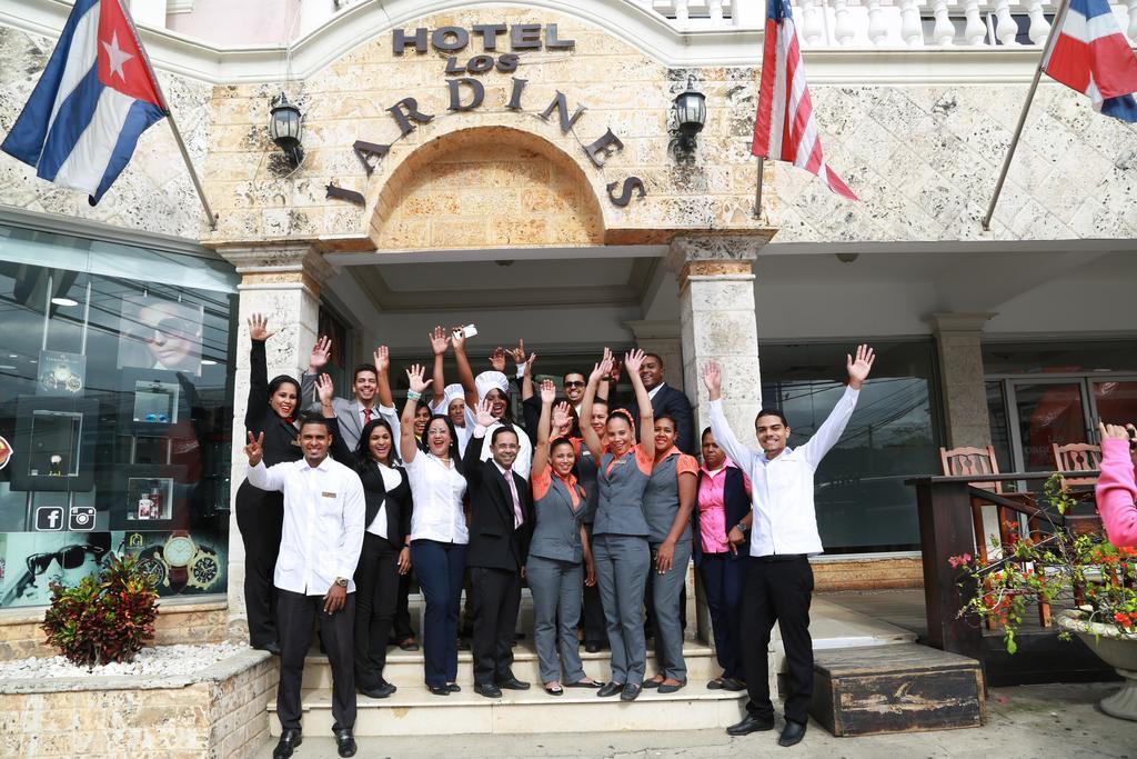 Hotel Los Jardines Сантяго де лос Кабайерос Екстериор снимка